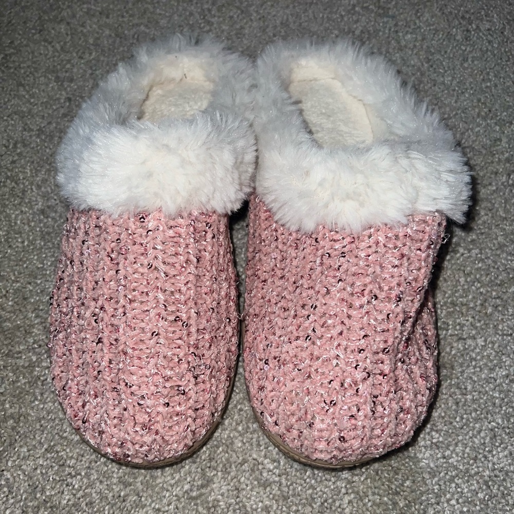 Isotoner Women's Memory Foam Hoodback Comfort Slipper in Evening Sand Size 7.5-8 - Picture 3 of 9